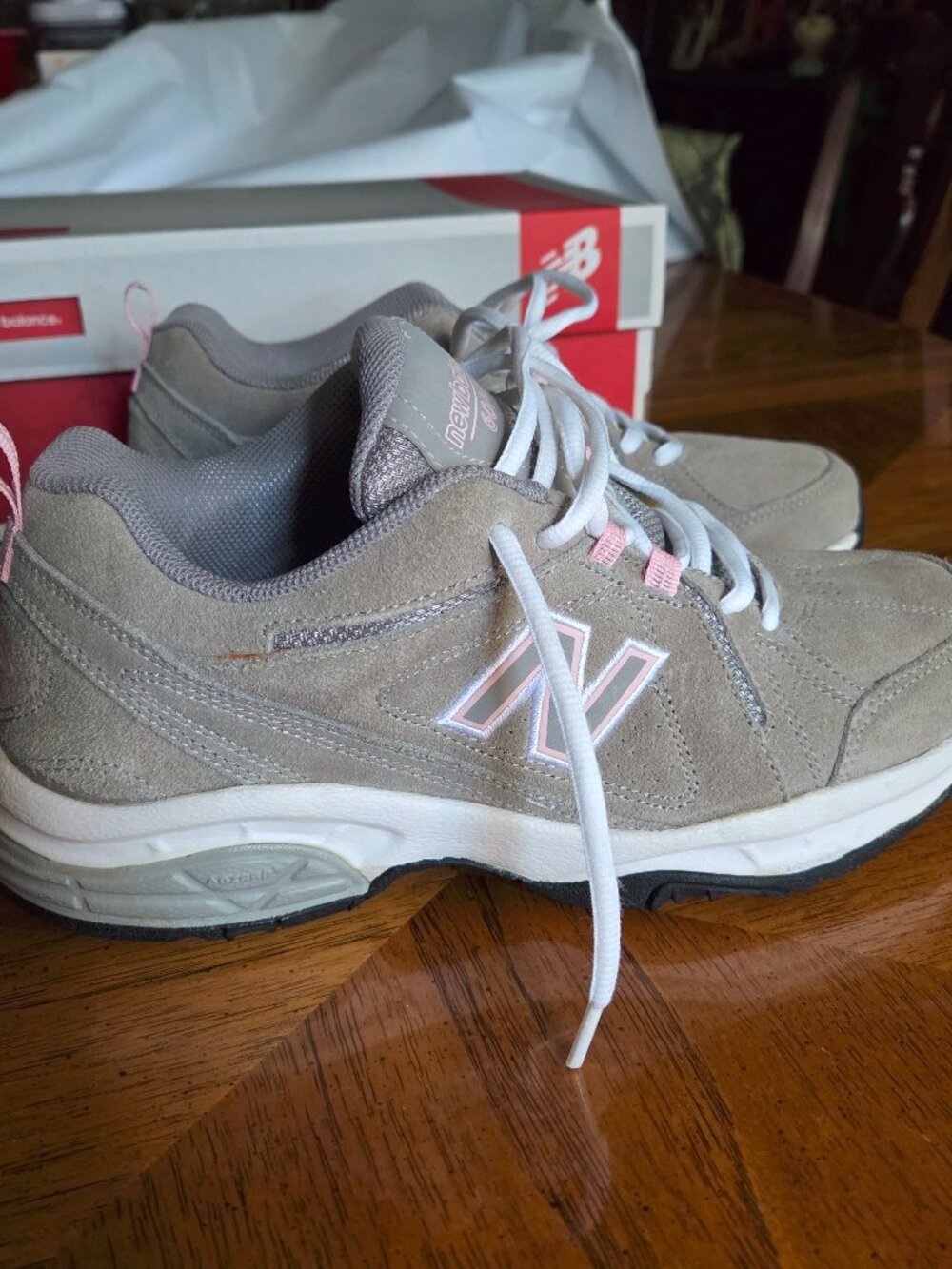 New Balance Woman's Model 608 Pink and Grey size 9.5 - Picture 2 of 9